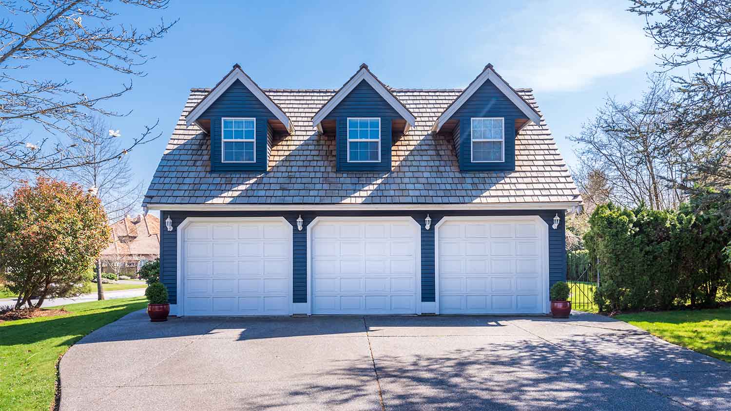 A view of a modern carriage house