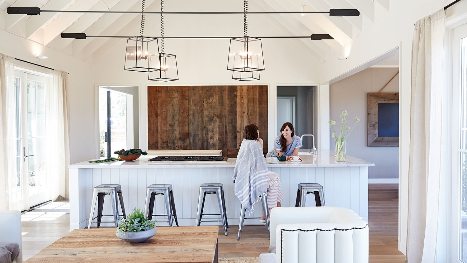 White farmhouse kitchen