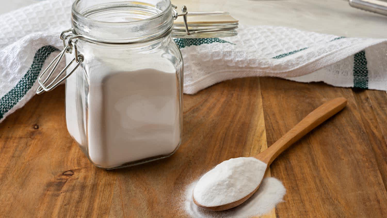 A pot of baking soda