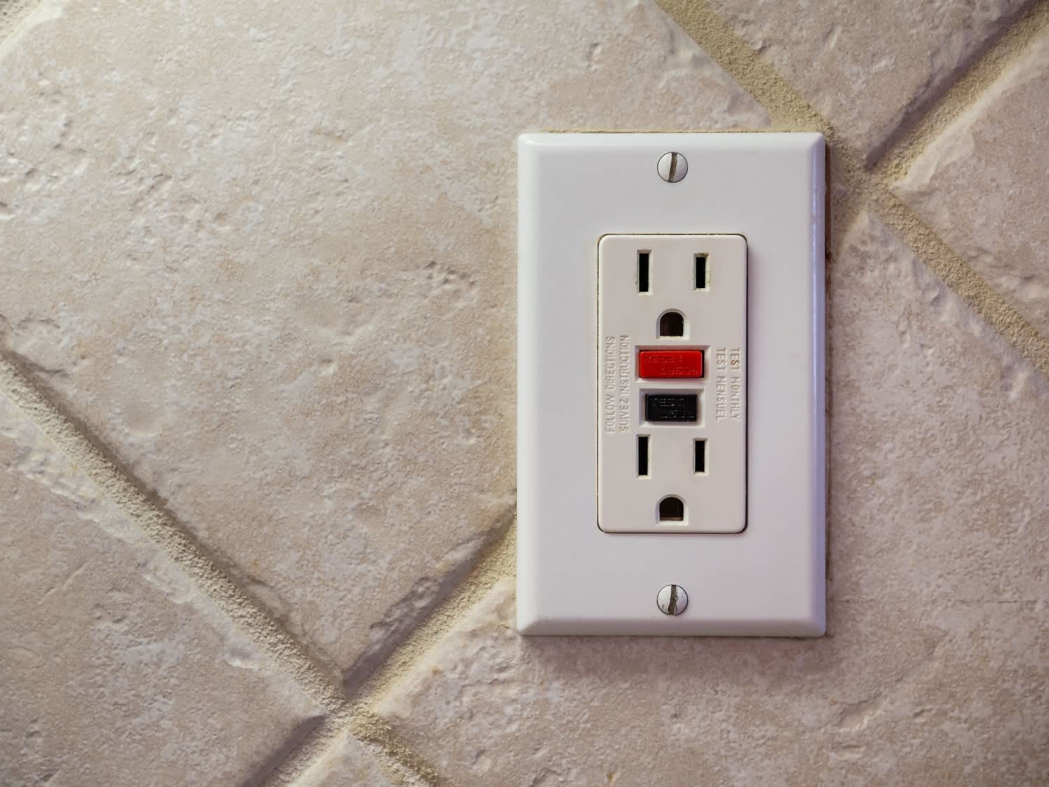 What Is a Short Circuit? | Angi