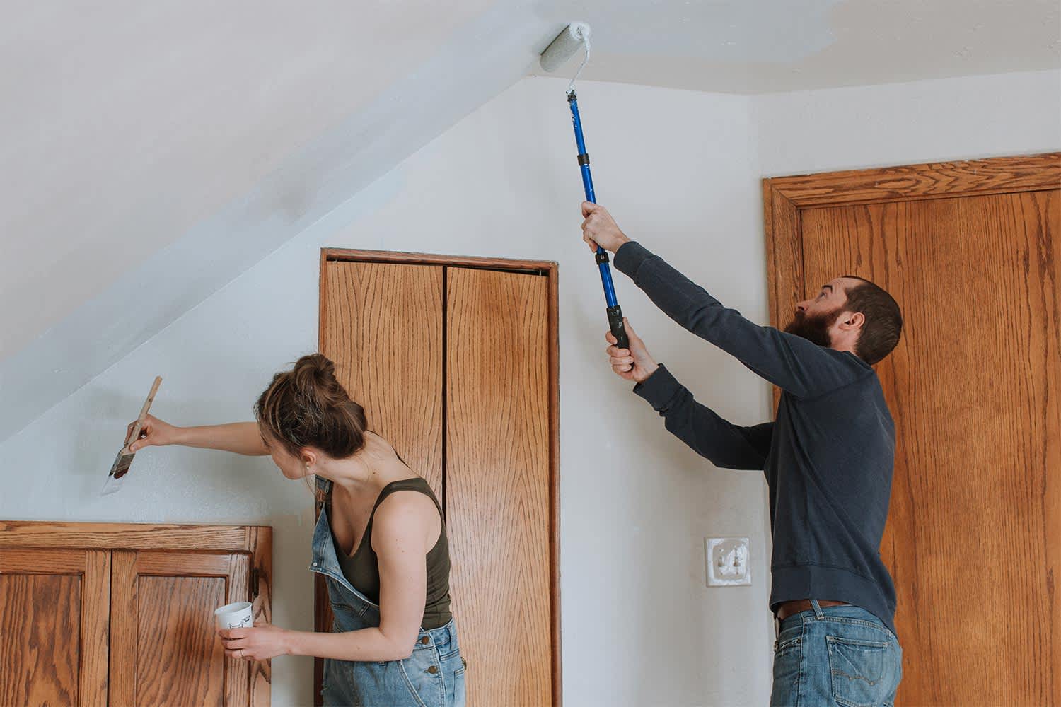 couple young up attic with pain