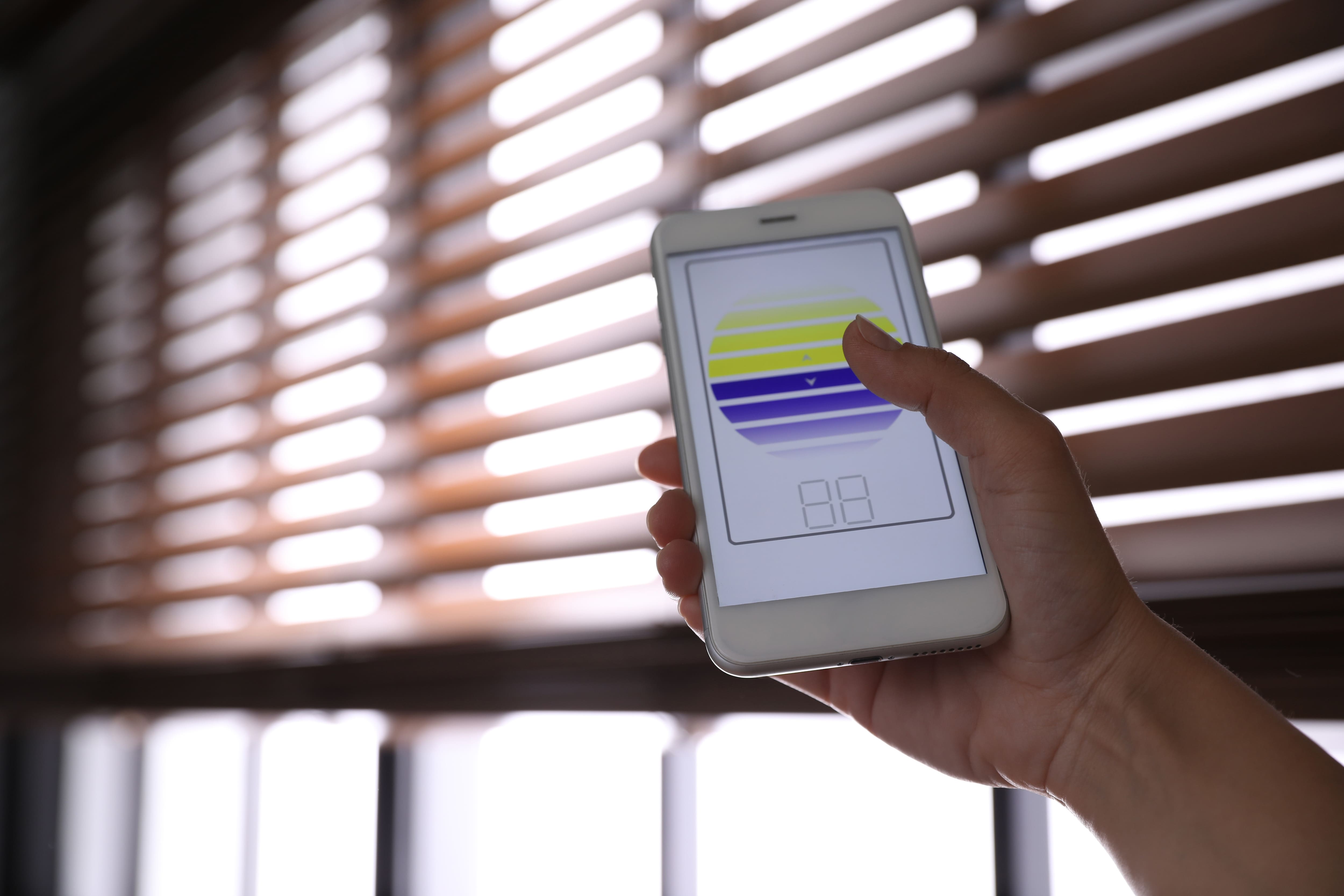 Controlling smart blinds using smartphone app