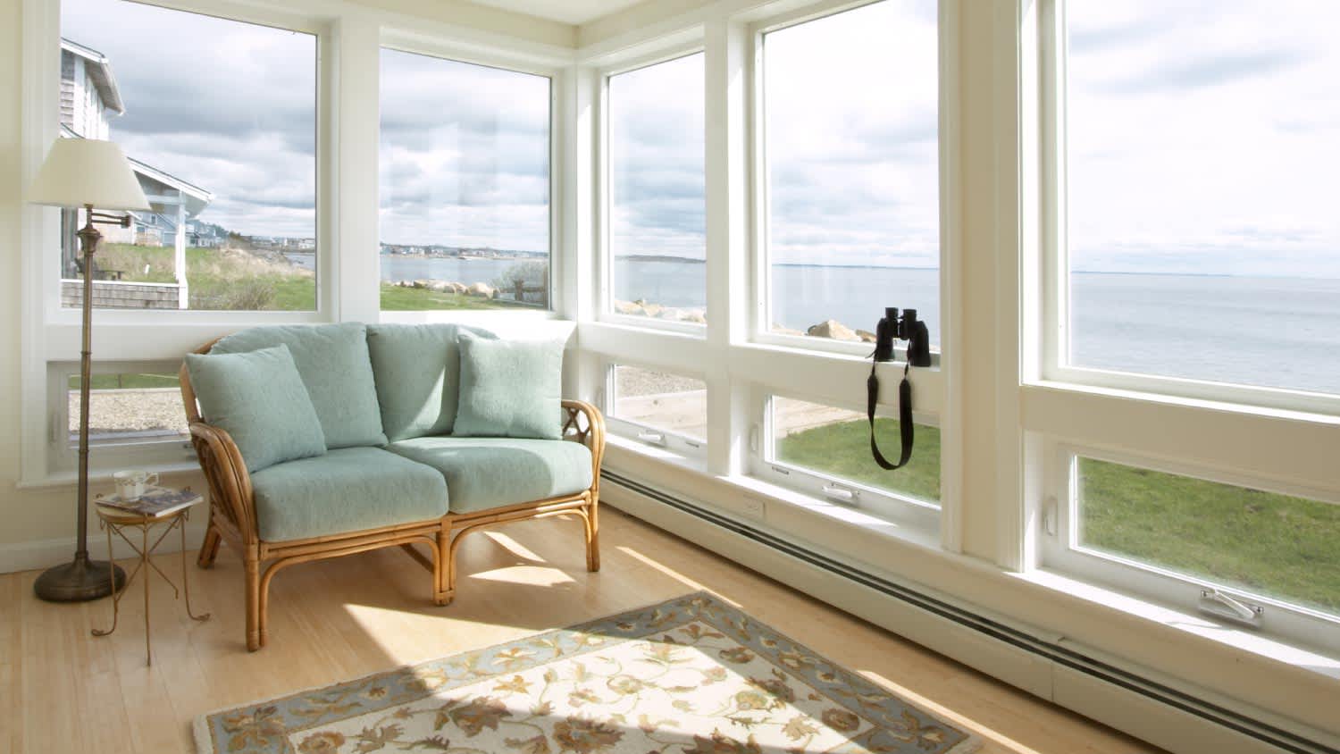 A nice sunroom in a beach house