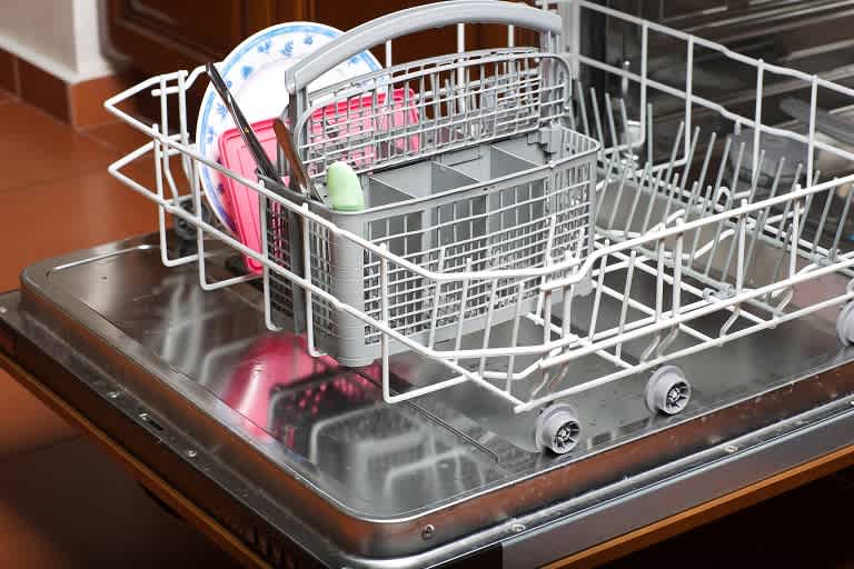 Dishwasher with lime buildup