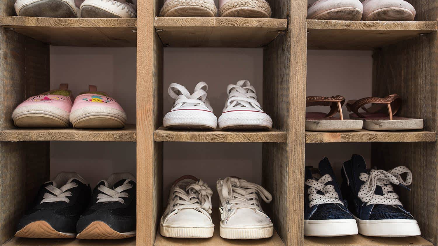 Shoe cubby storage
