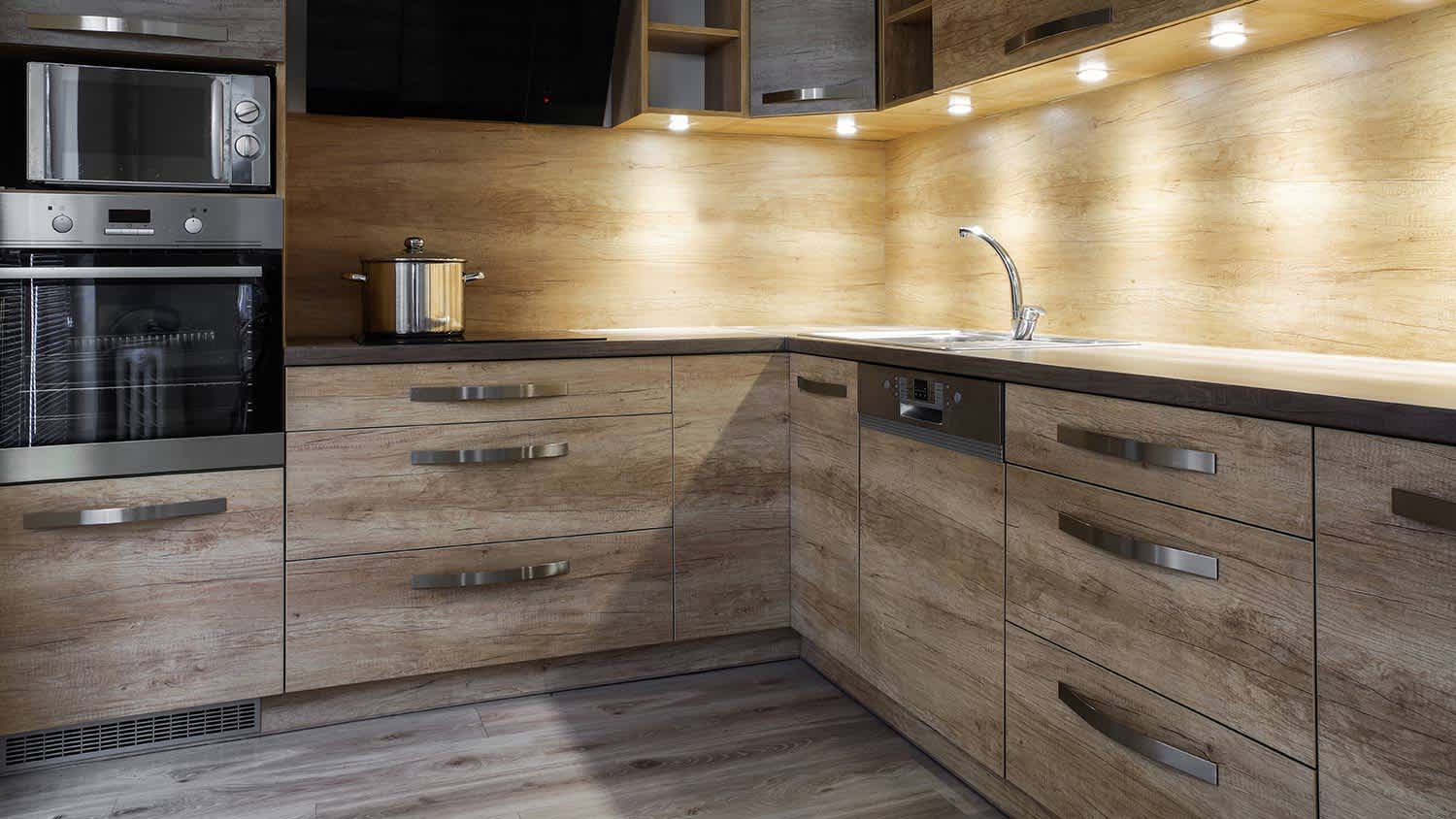 Xenon puck lighting under kitchen cabinets