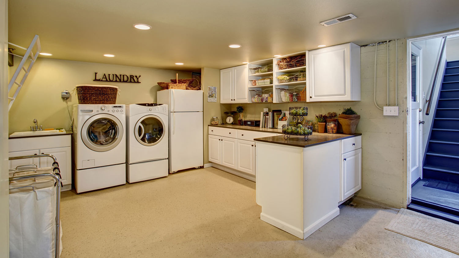 Basement laundry room