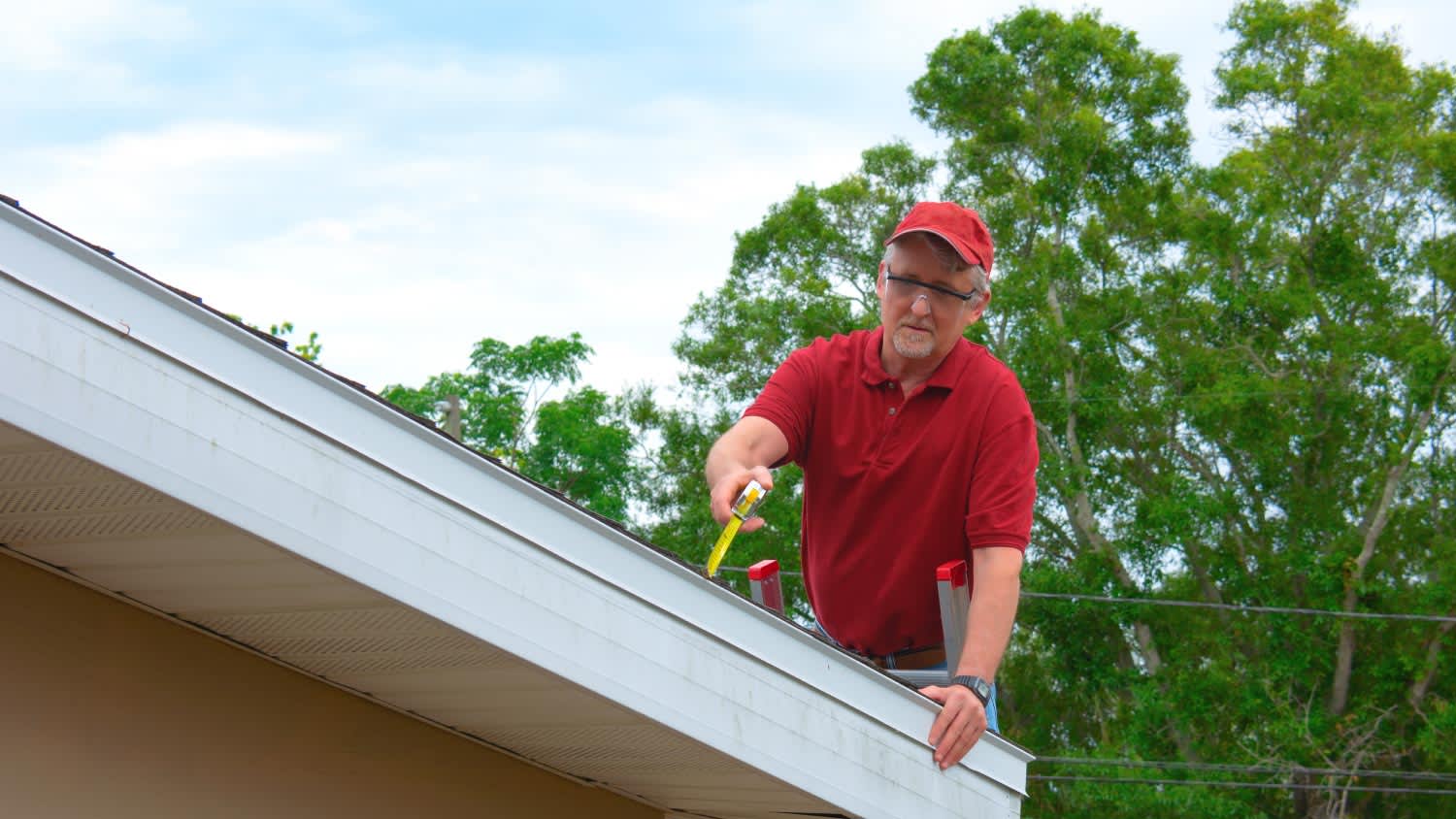 A man doing inspection on new roof