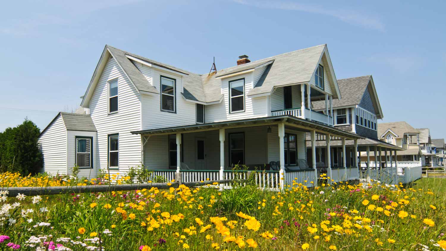 White house and beautiful garden