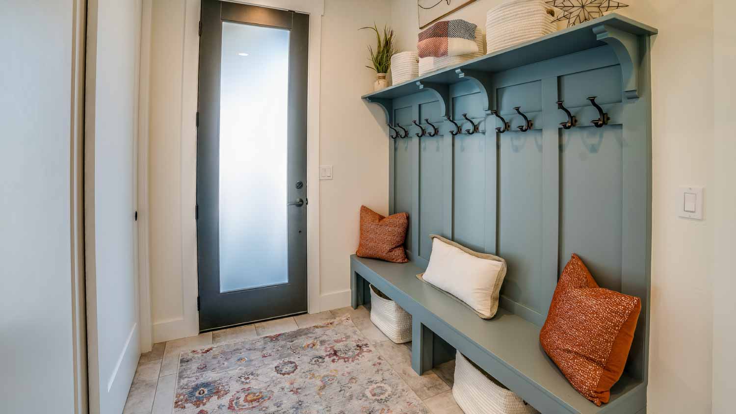 Blue bench in the mudroom