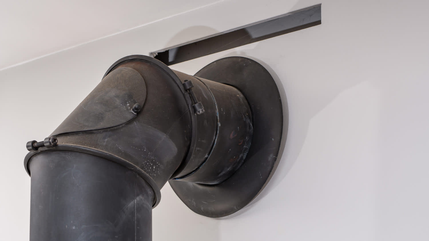 None exhaust pipe stove