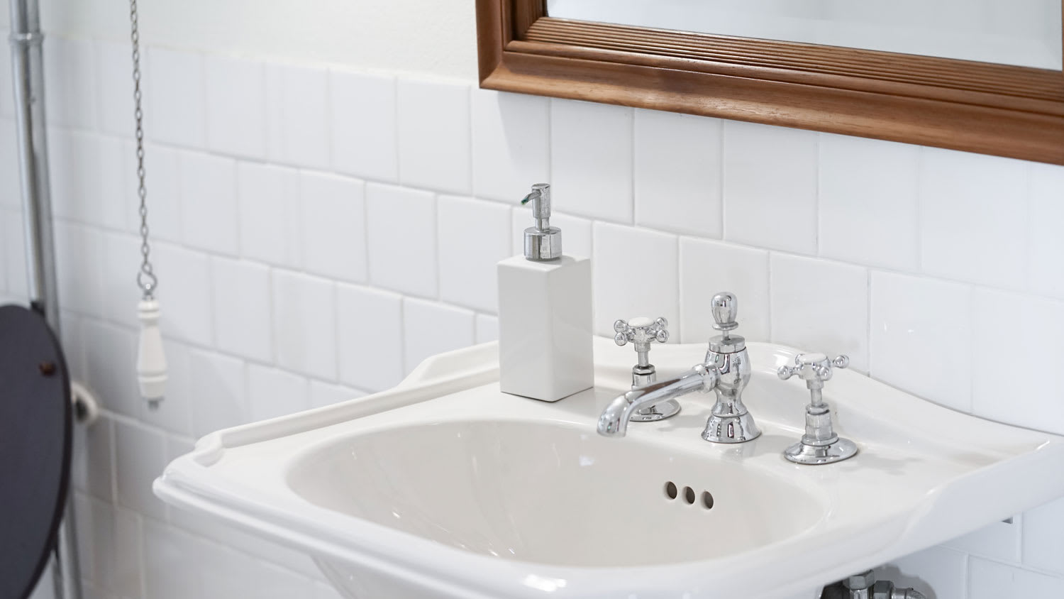 A refinished white porcelain sink