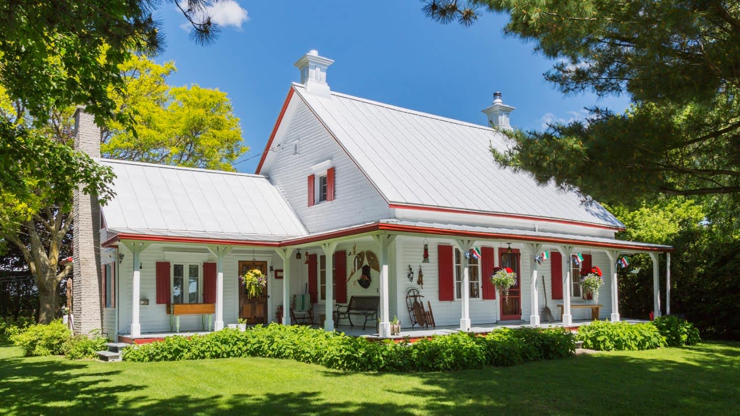 Exterior view of circa 1840 white Canadiana style house