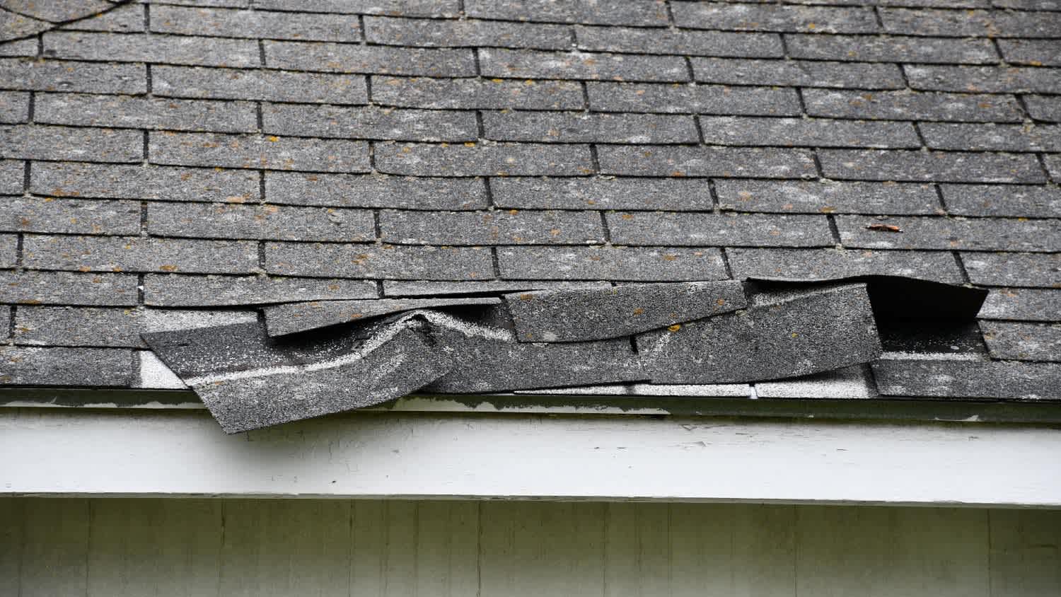 A damaged shingles