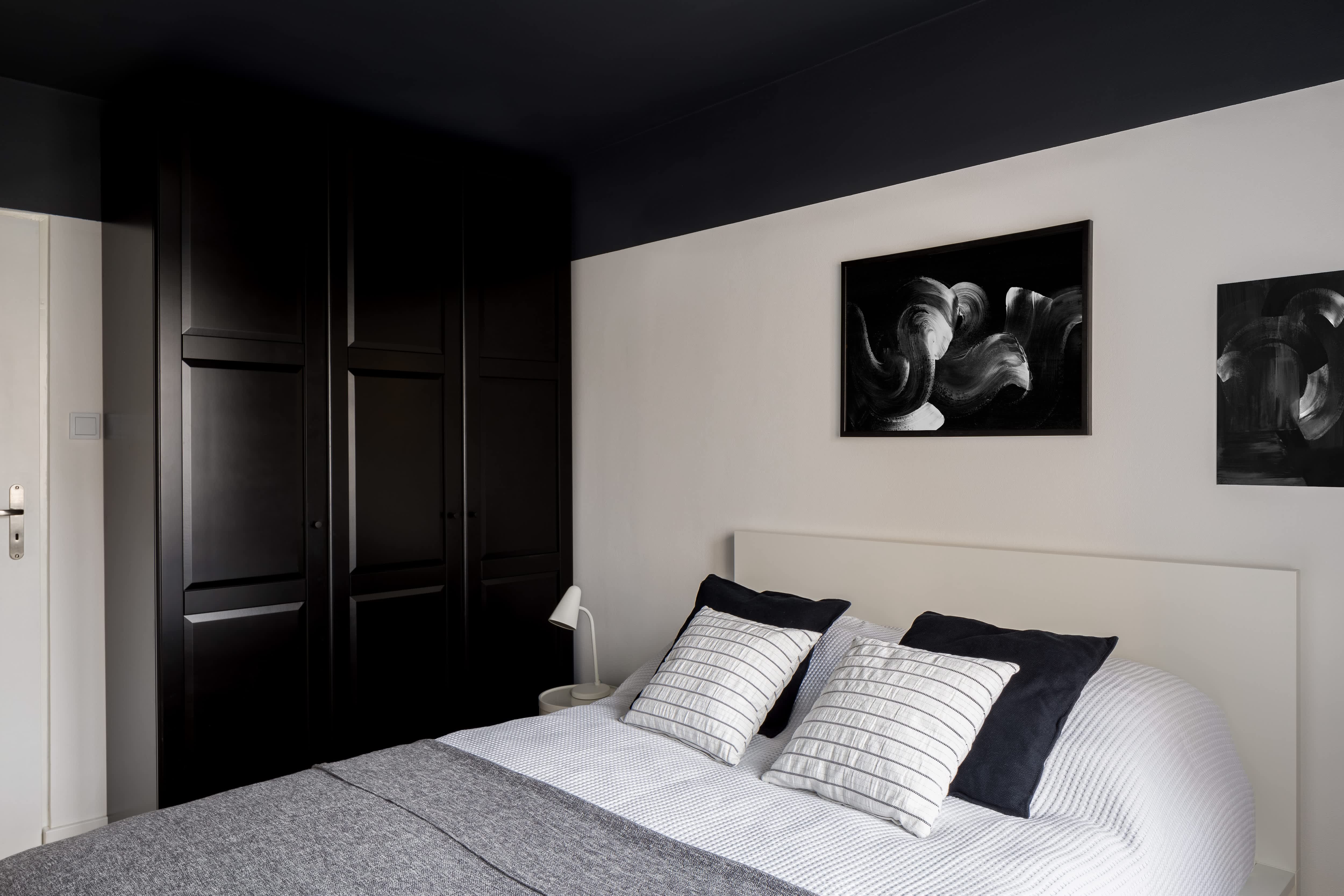 Bold white and black bedroom