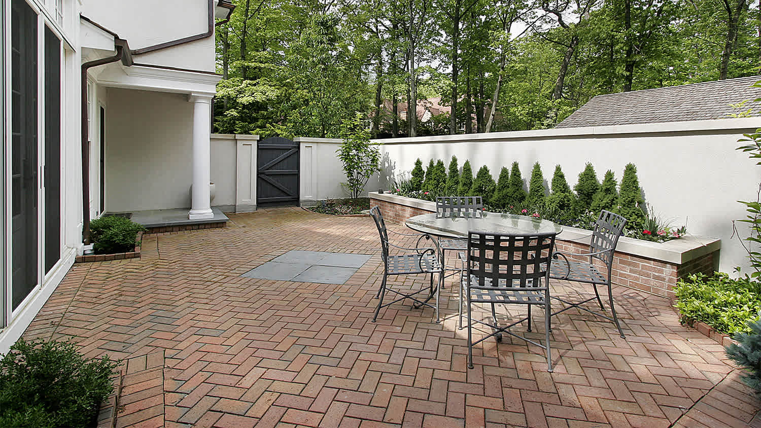 luxury patio with brick paver