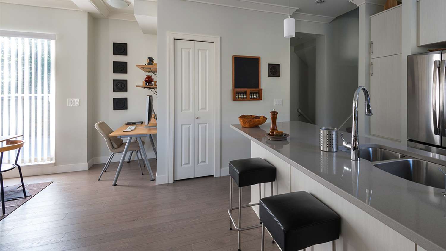 Open plan kitchen corner desk