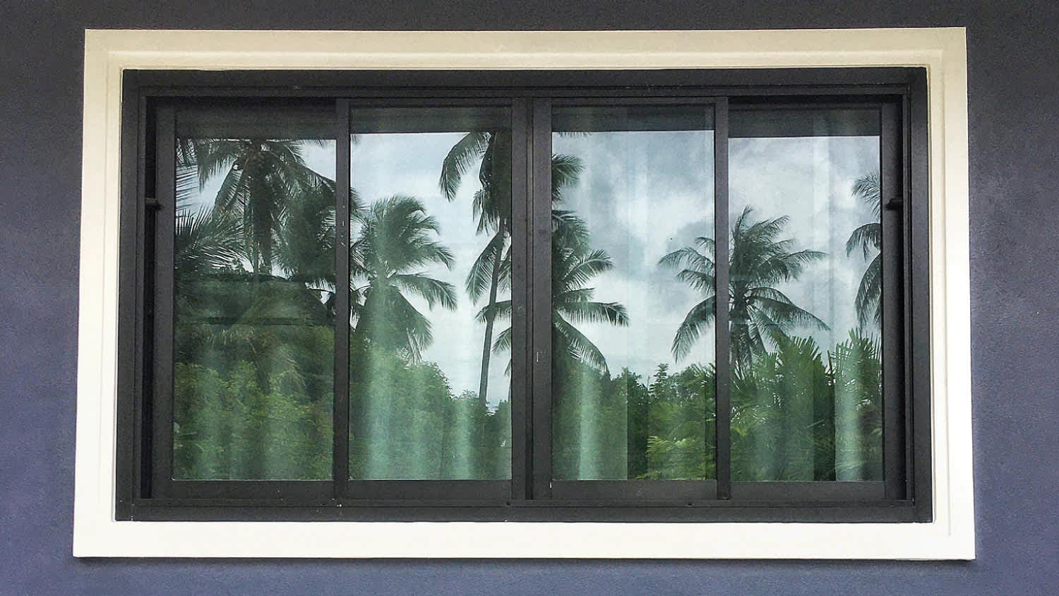 Aluminum folding windows