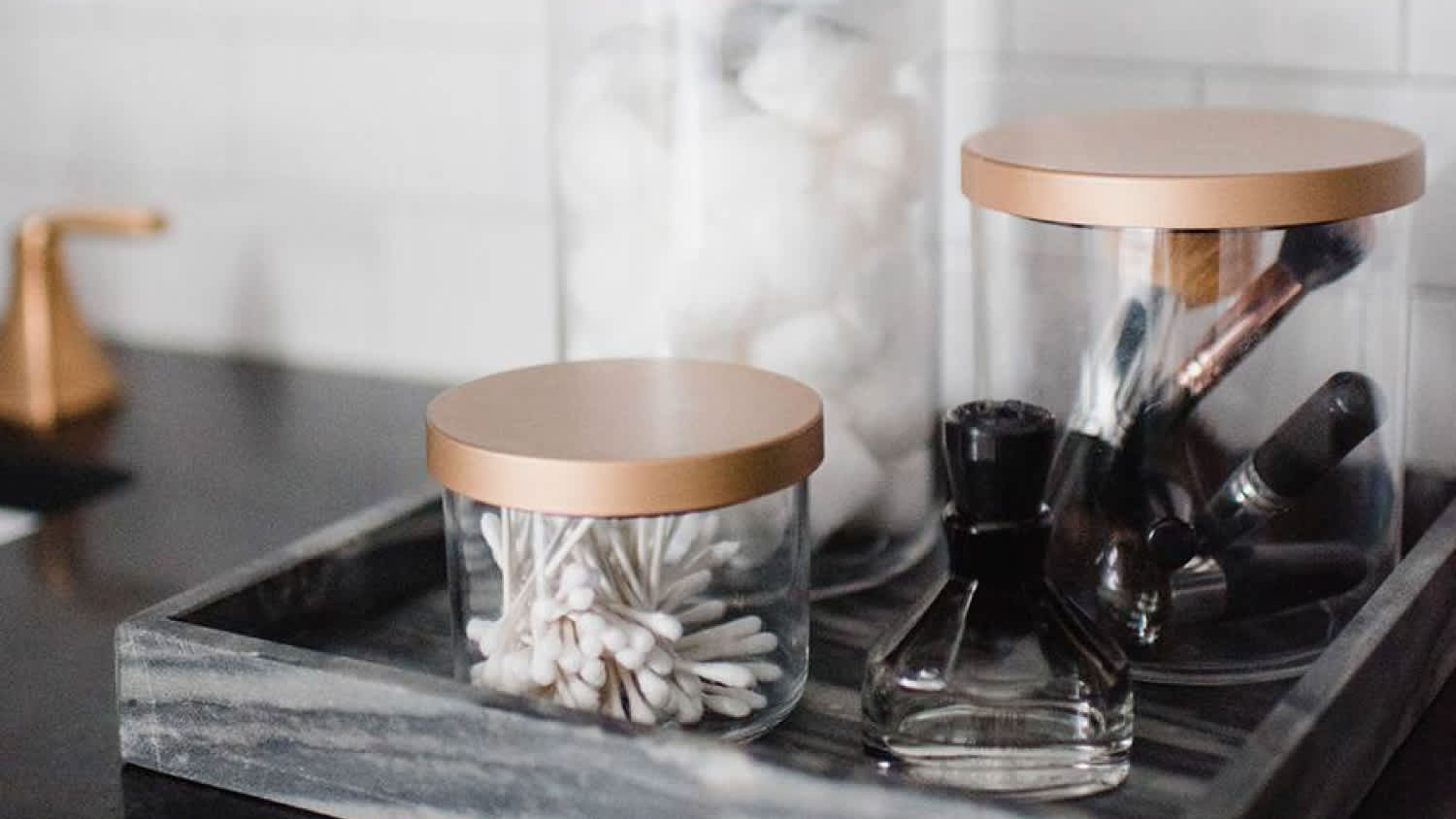 Bath jars counter