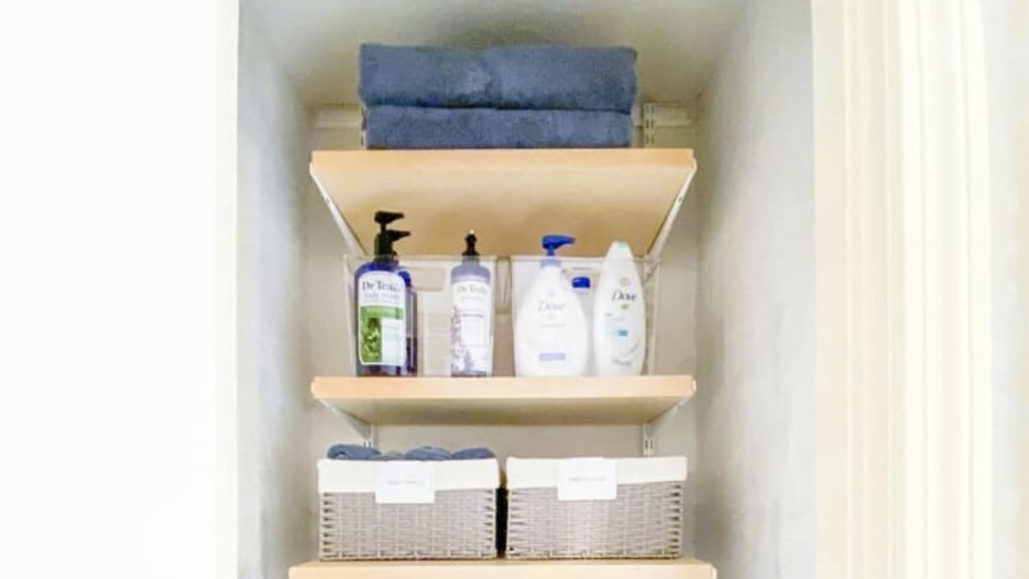 A bath shelves