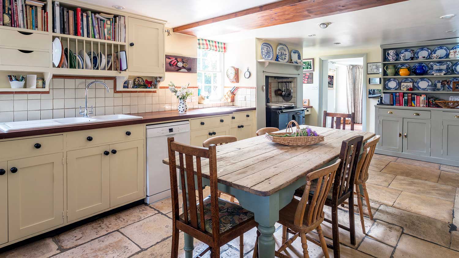 Country style home kitchen