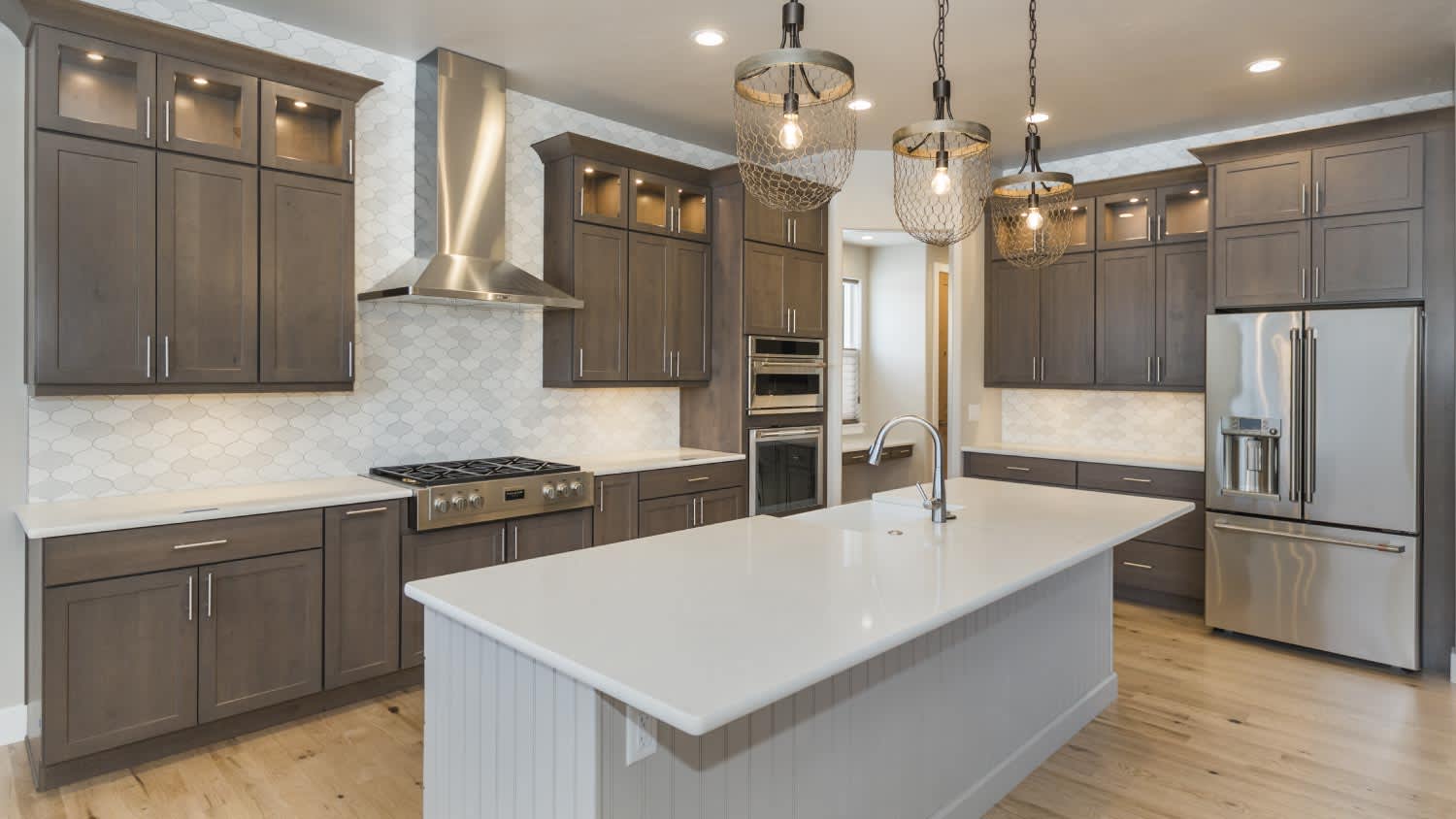 Modern rustic farmhouse kitchen