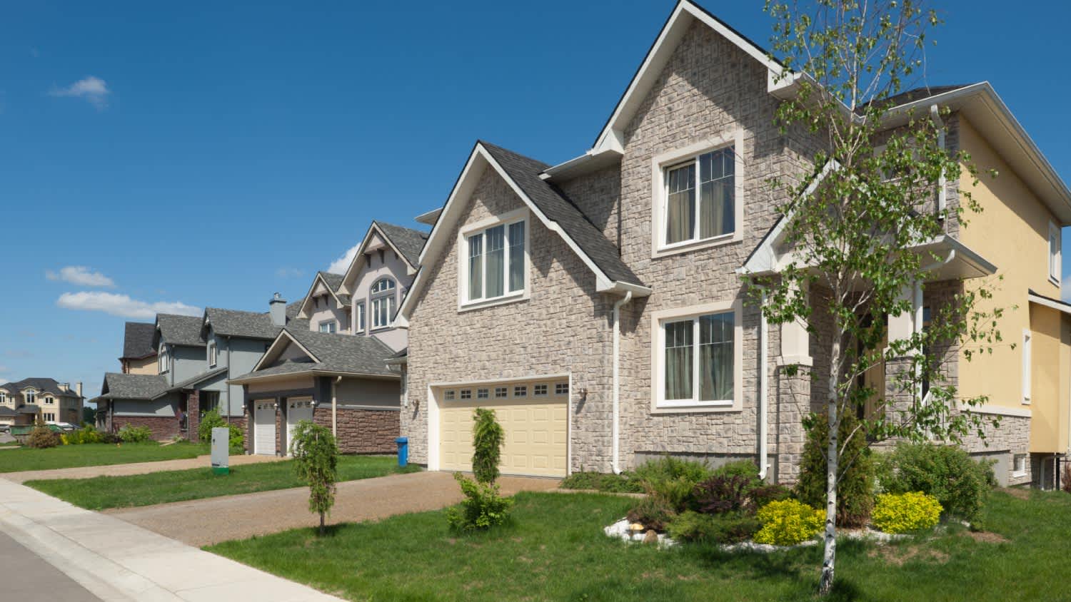 A new suburban house in sunny day