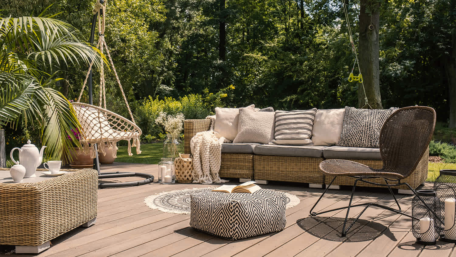neutral patio furniture set