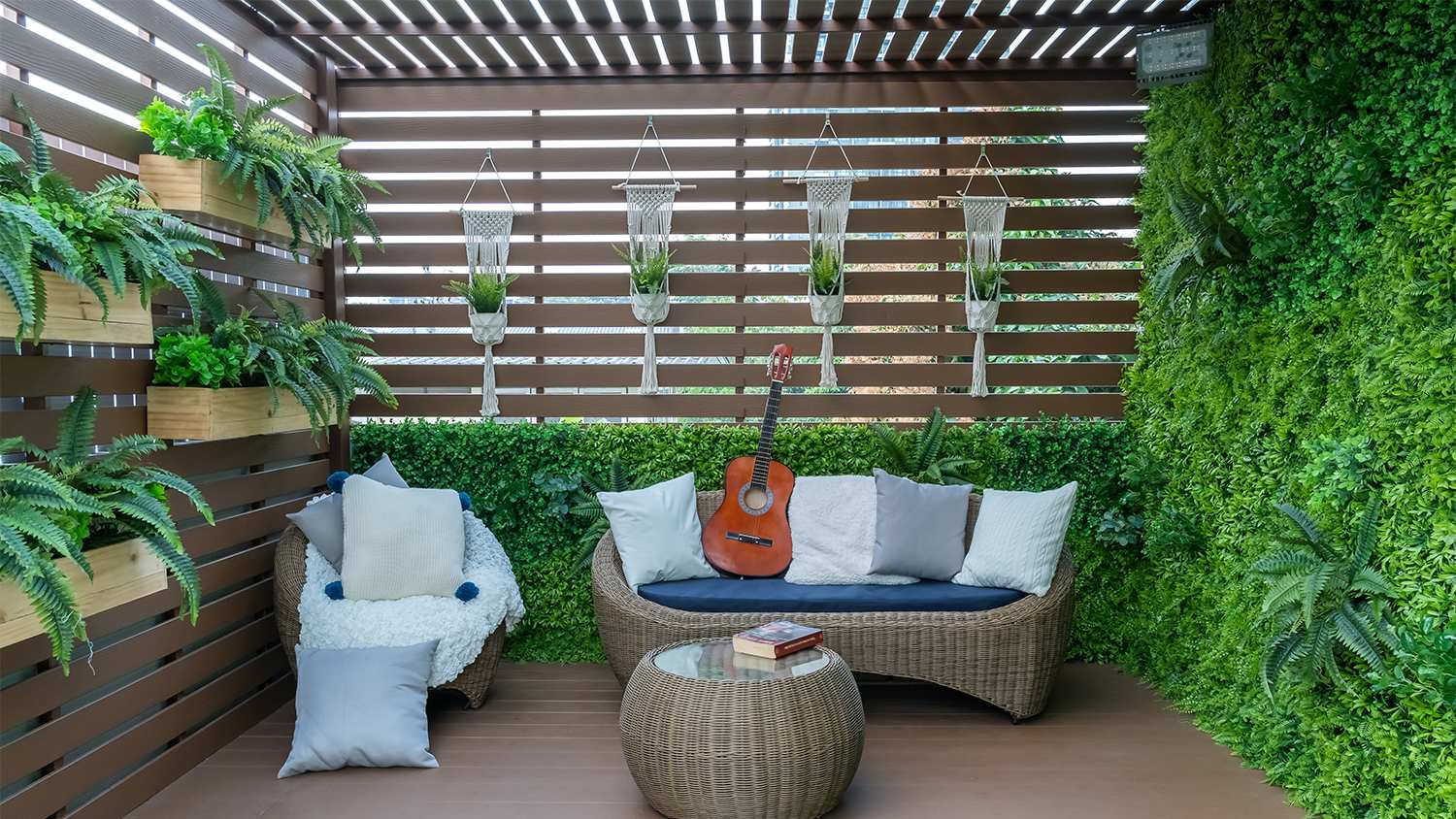 small patio garden