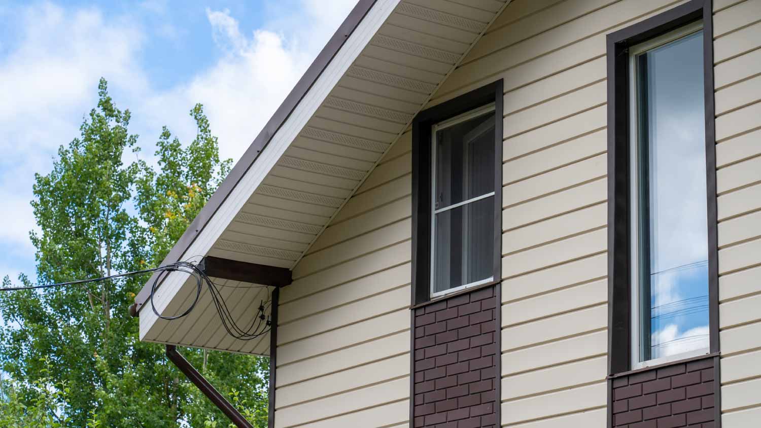 Vinyl siding on apartment building