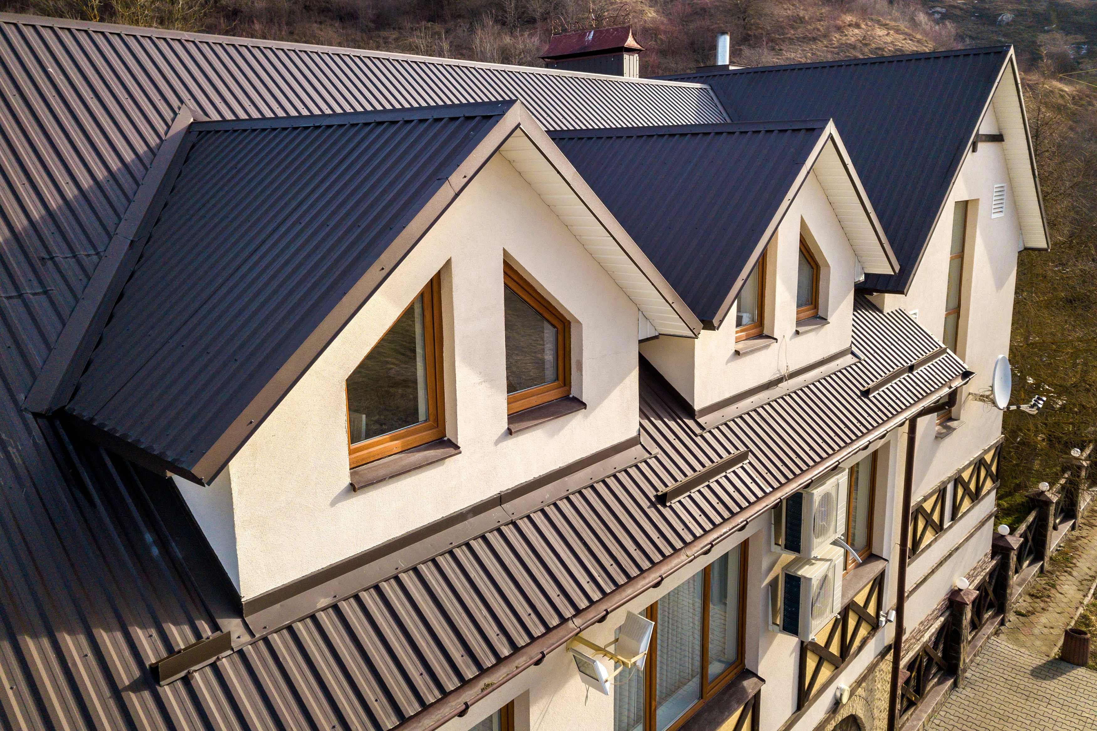 home with metal shingle roof