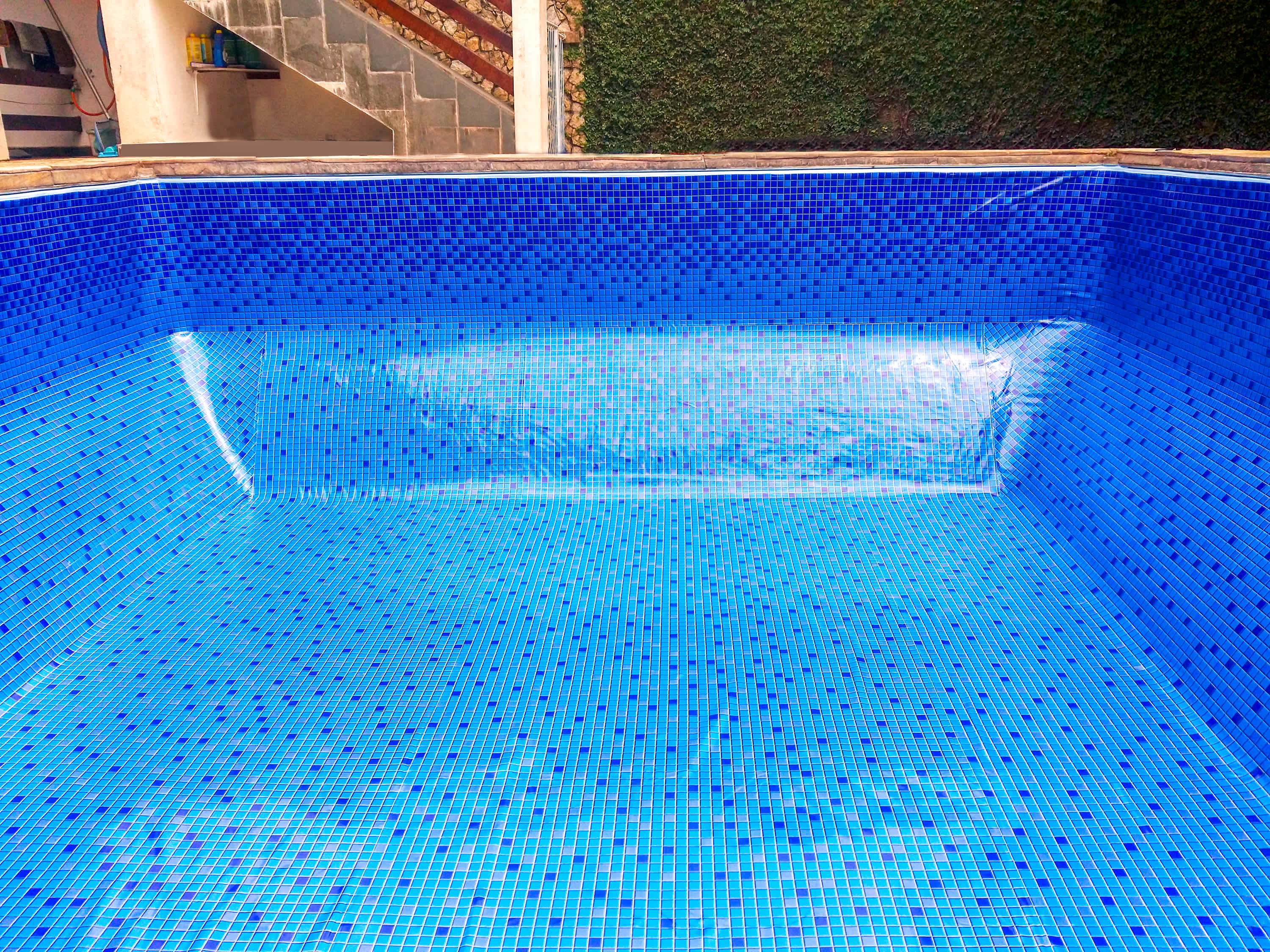empty swimming pool