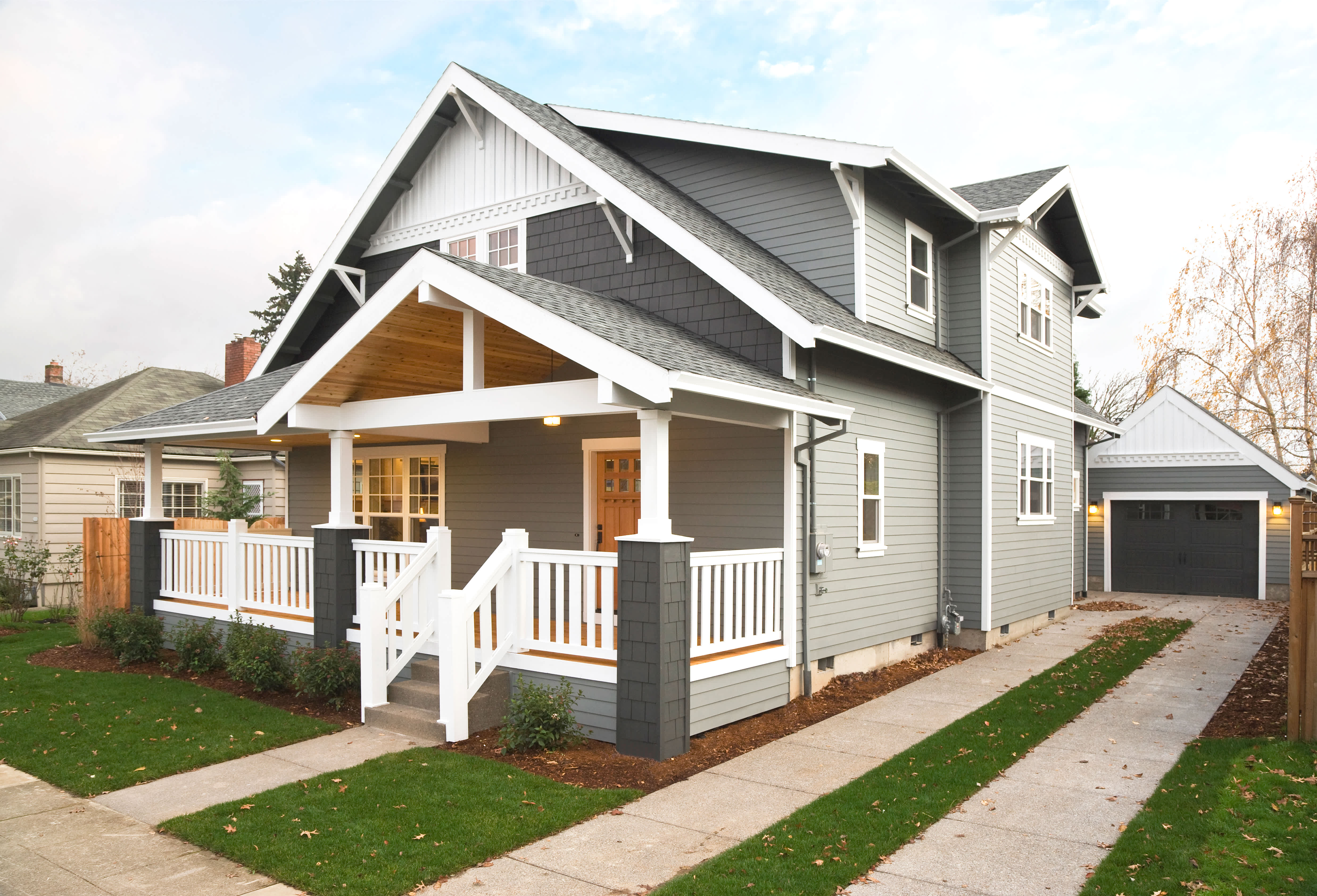 House in Portland with fiber cement siding and a front porch