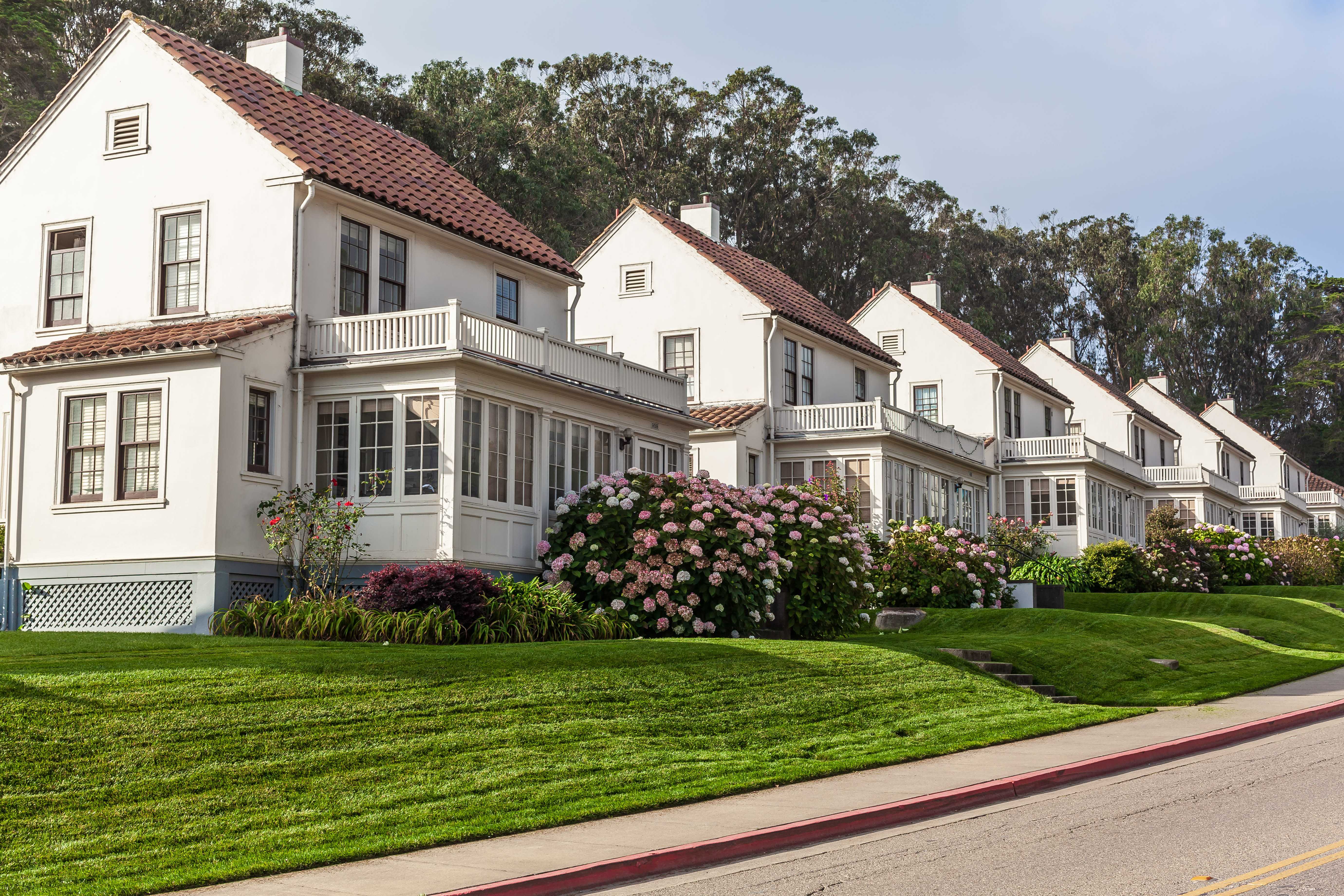 white san francisco homes