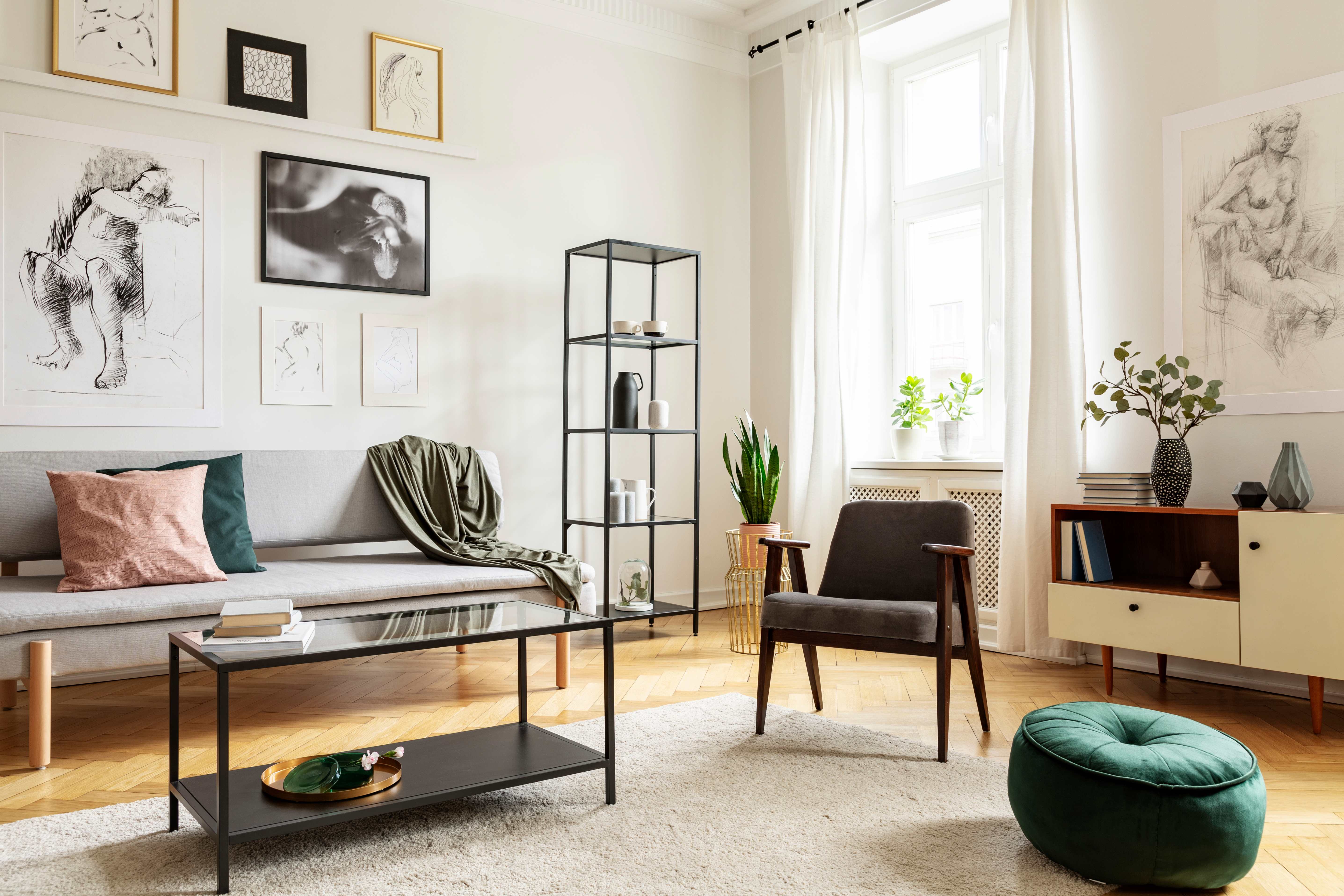 gallery wall with various frame sizes