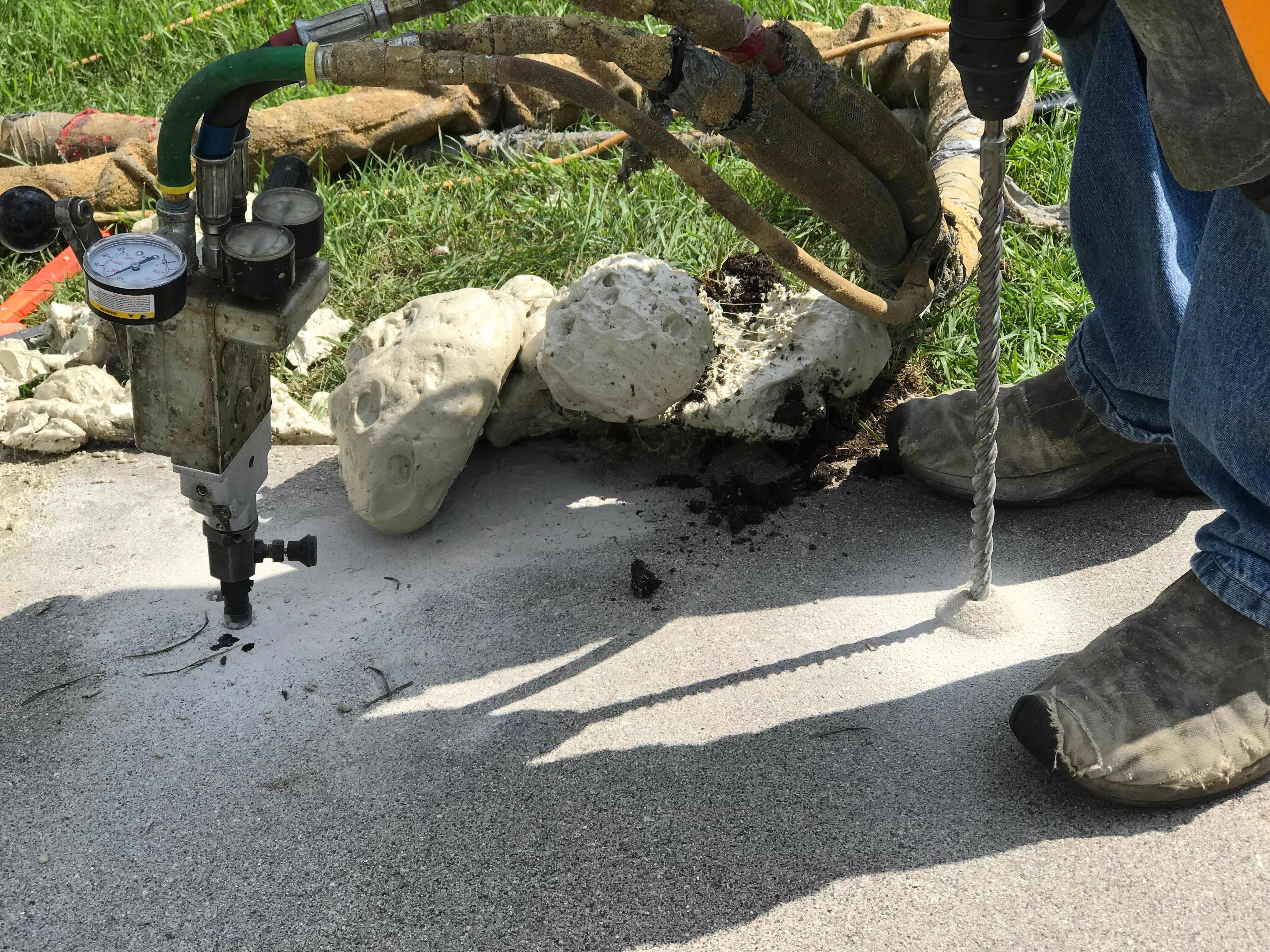 A professional mudjacking concrete