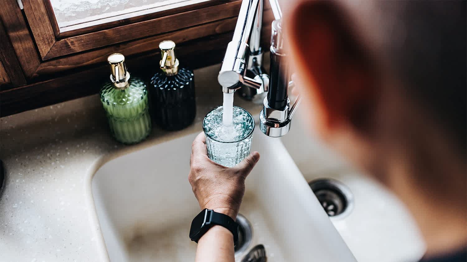 Turning off the sink faucet