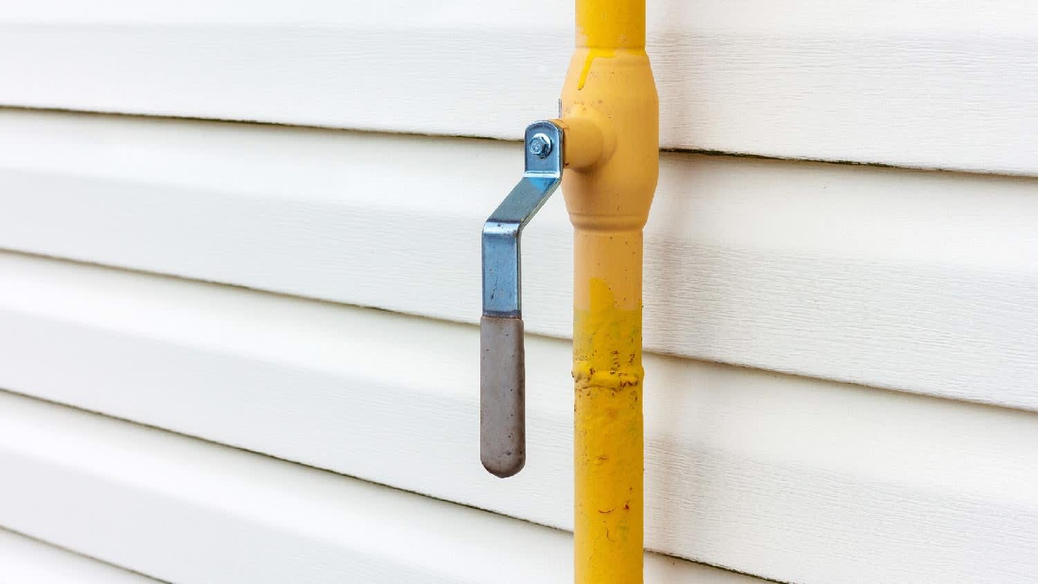 A gas pipe with a manual valve