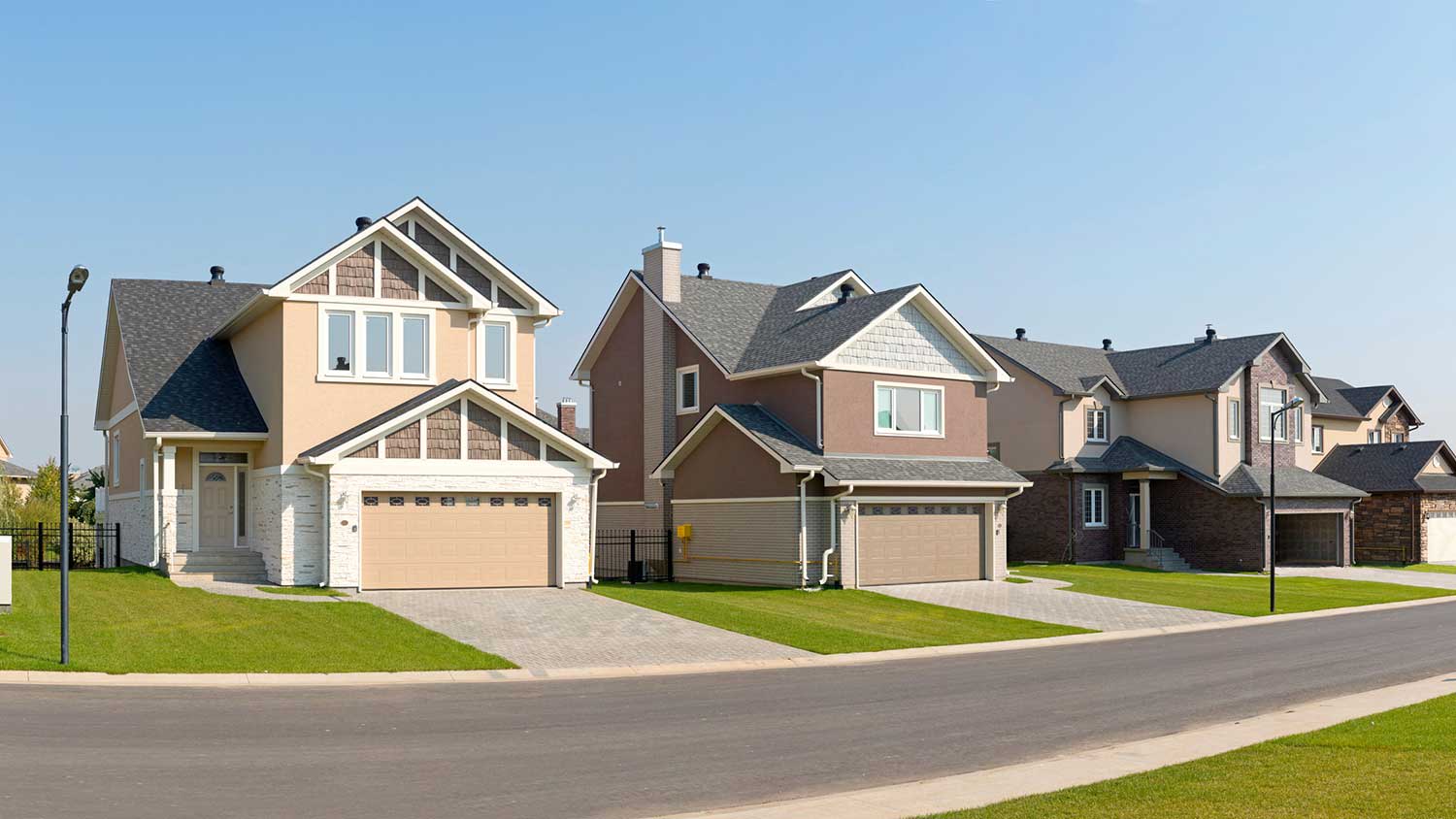Spec Home Vs Custom Home: Key Differences | Angi