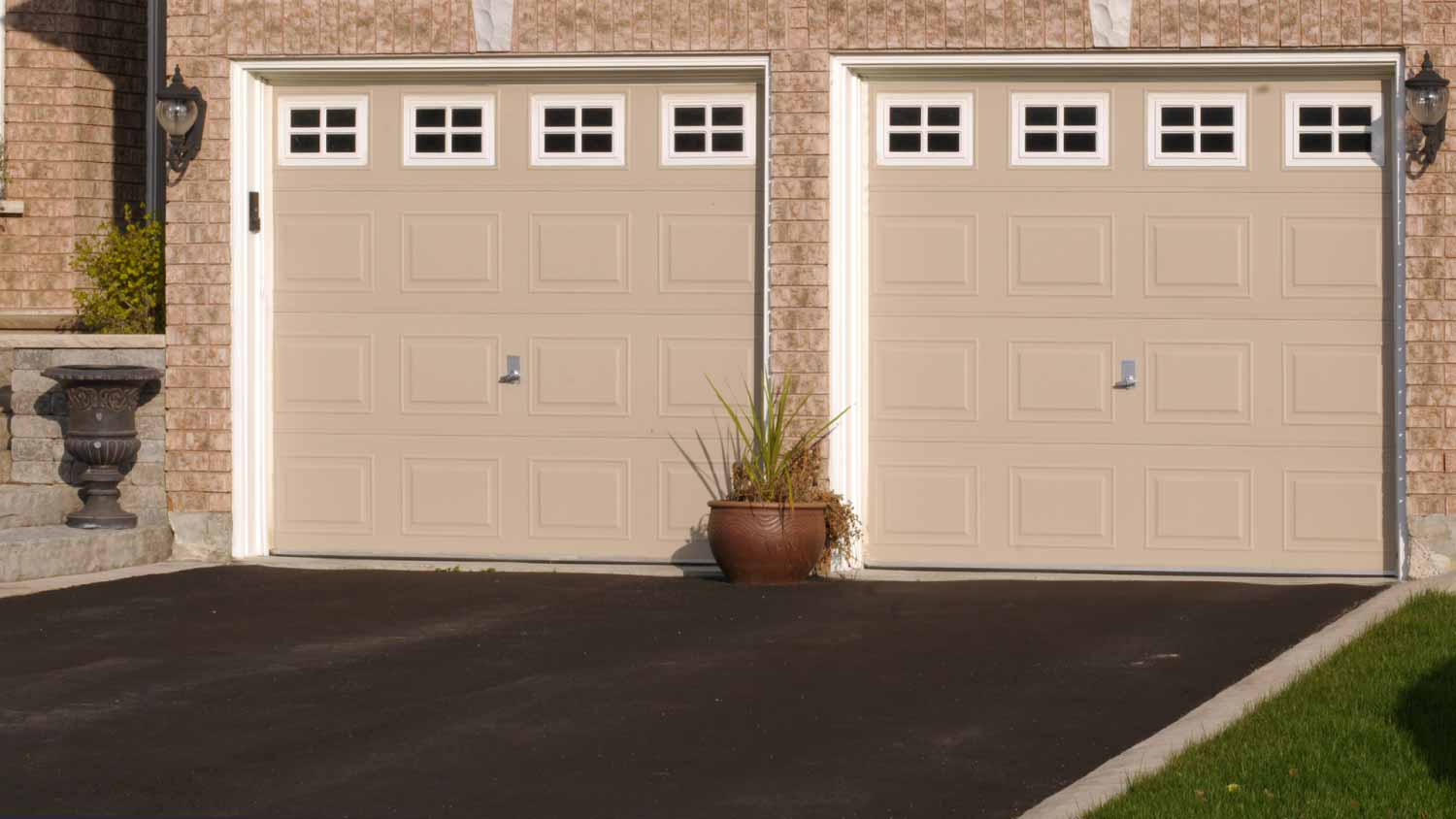 Double garage door