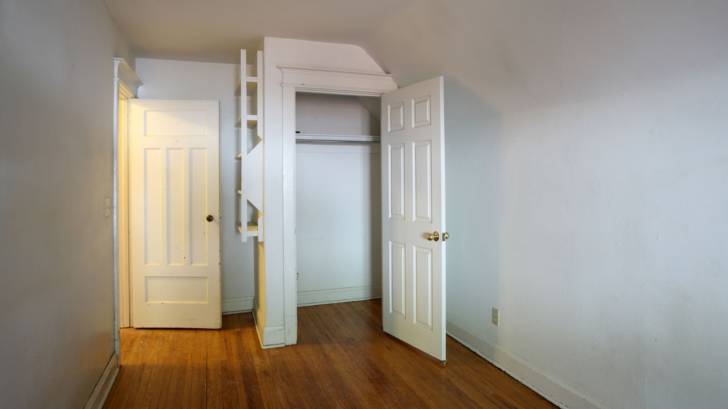 bedroom with empty closet