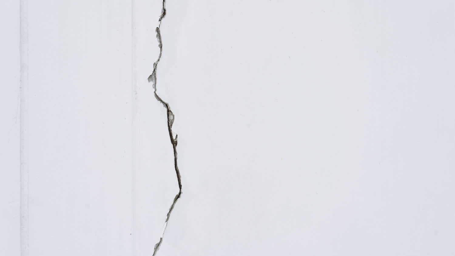 Hairline crack in ceiling