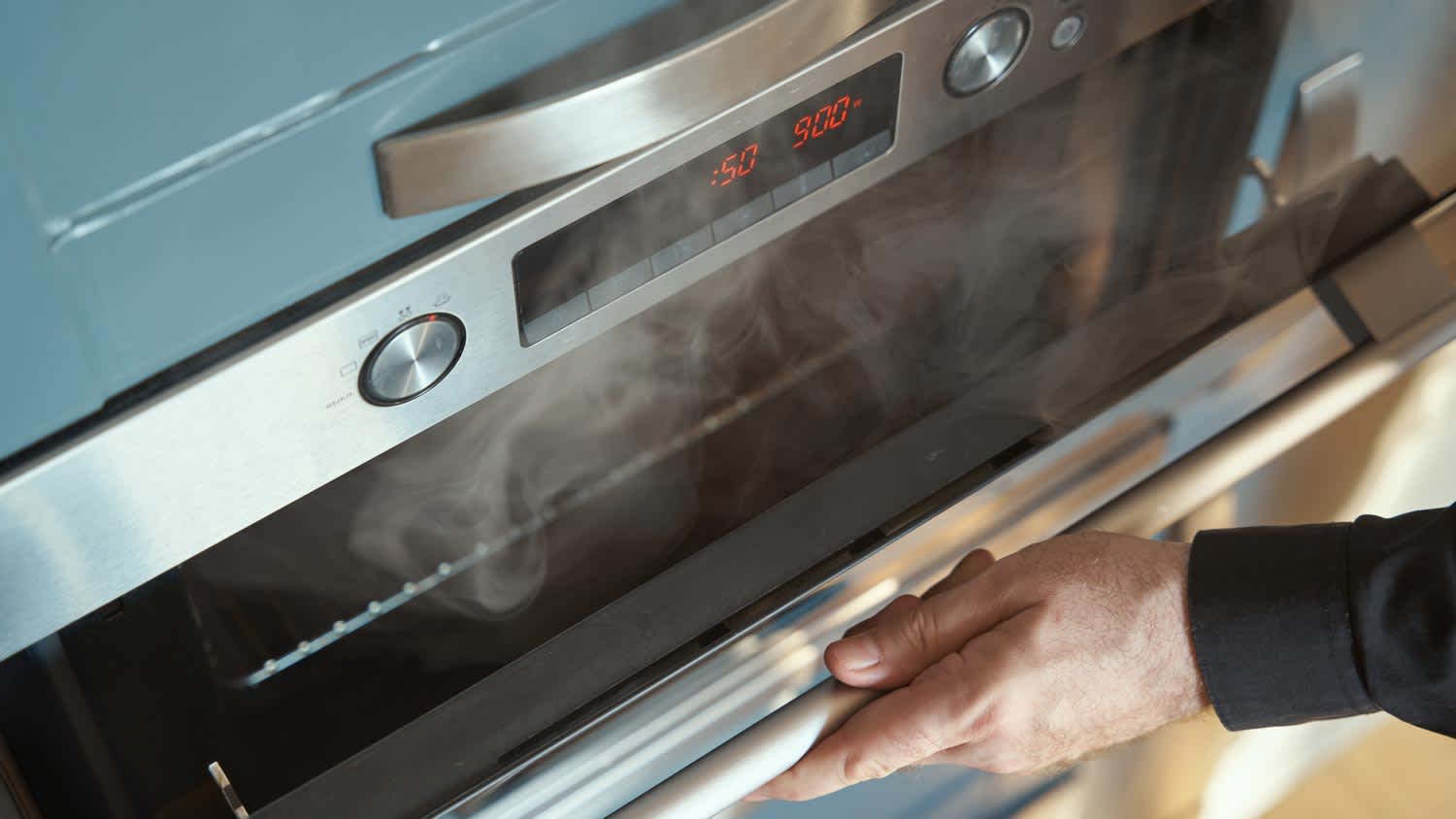 Kitchen oven smoking