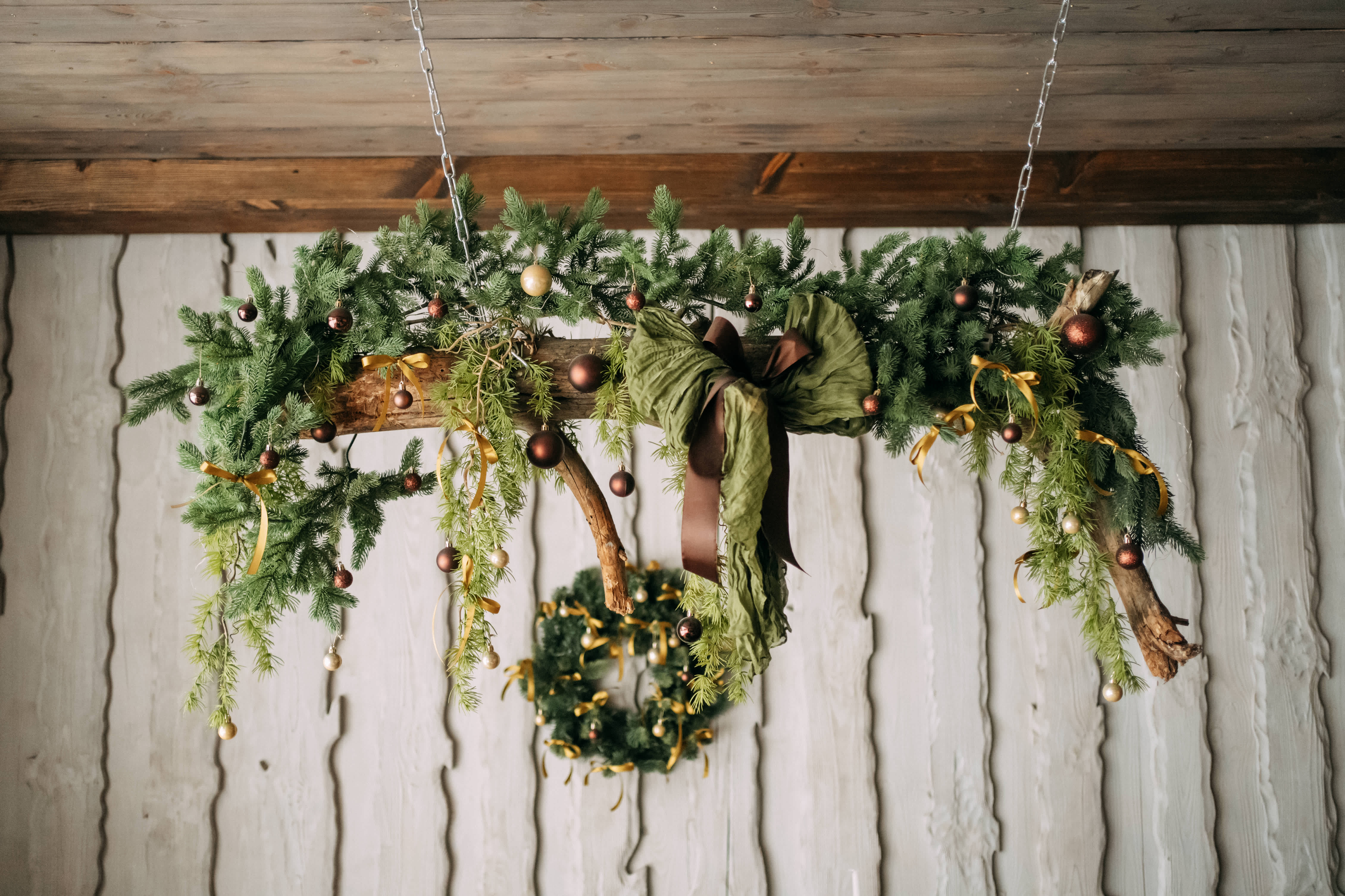Real-plant-garland-holiday-decor