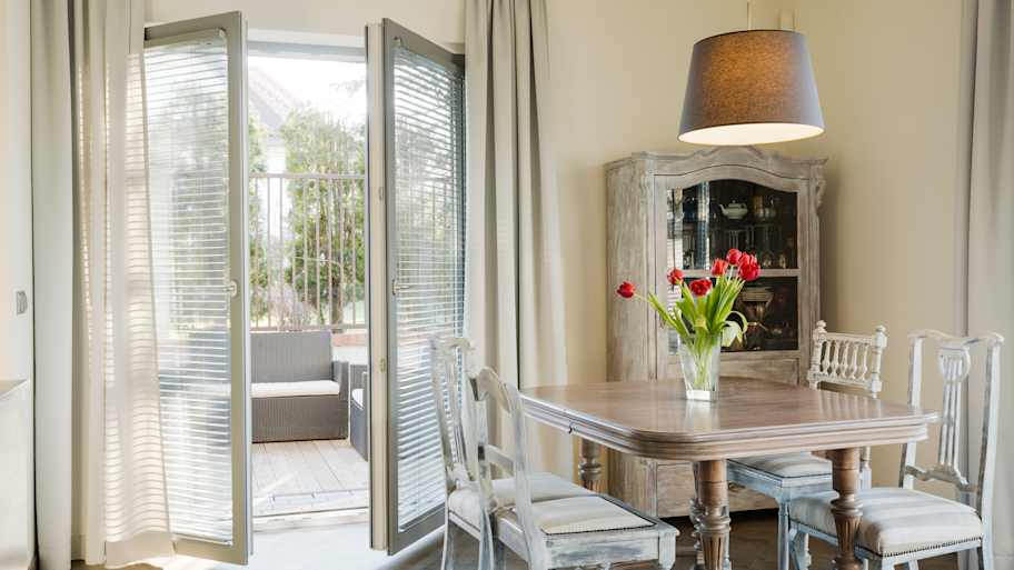 Vintage style living room with built-in blinds
