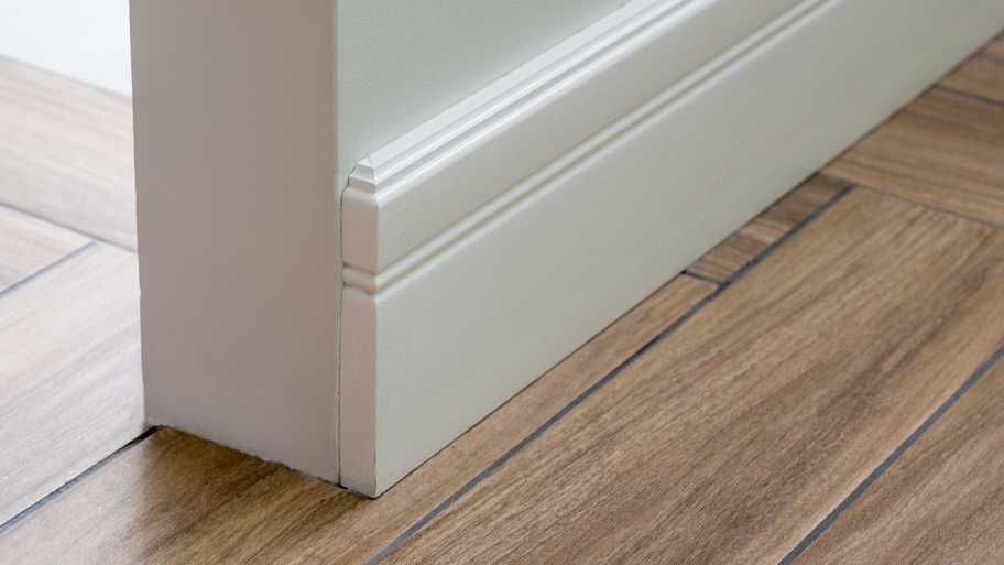 A close-up of a baseboard 