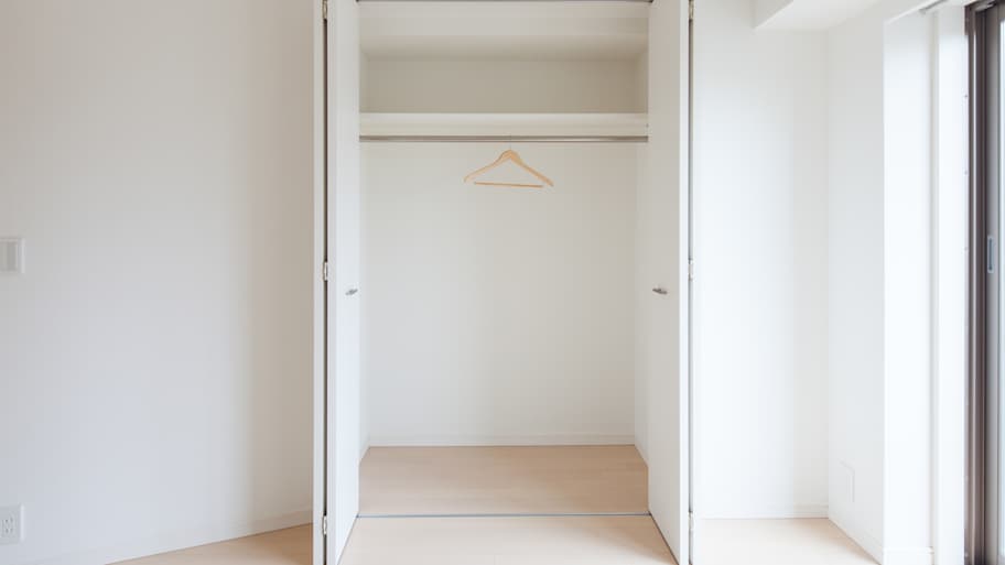 Storage space for clothes 