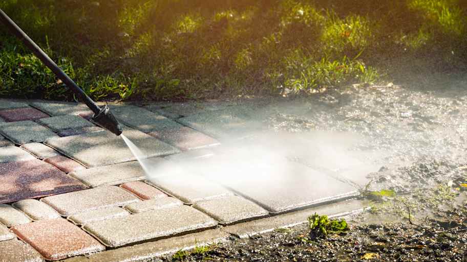 Cleaning with high pressure washer