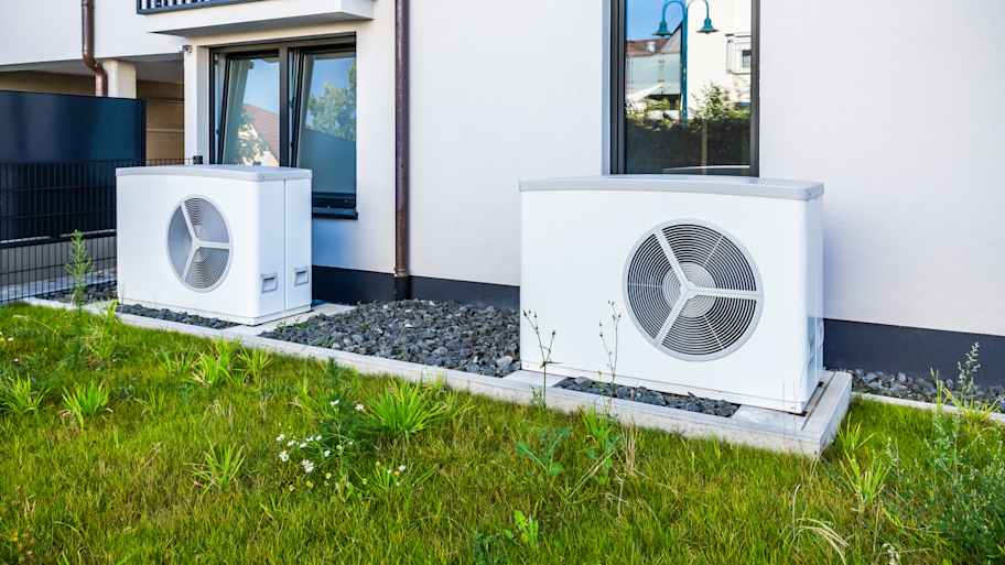 heat pumps outside home in atlanta