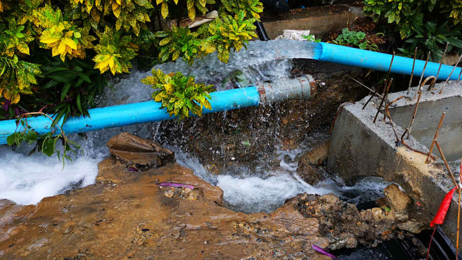 Broken main water line pipe